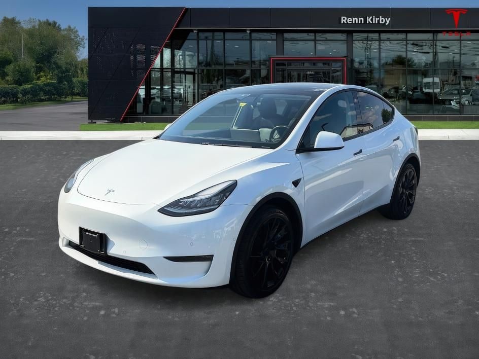 View vehicle photo 6