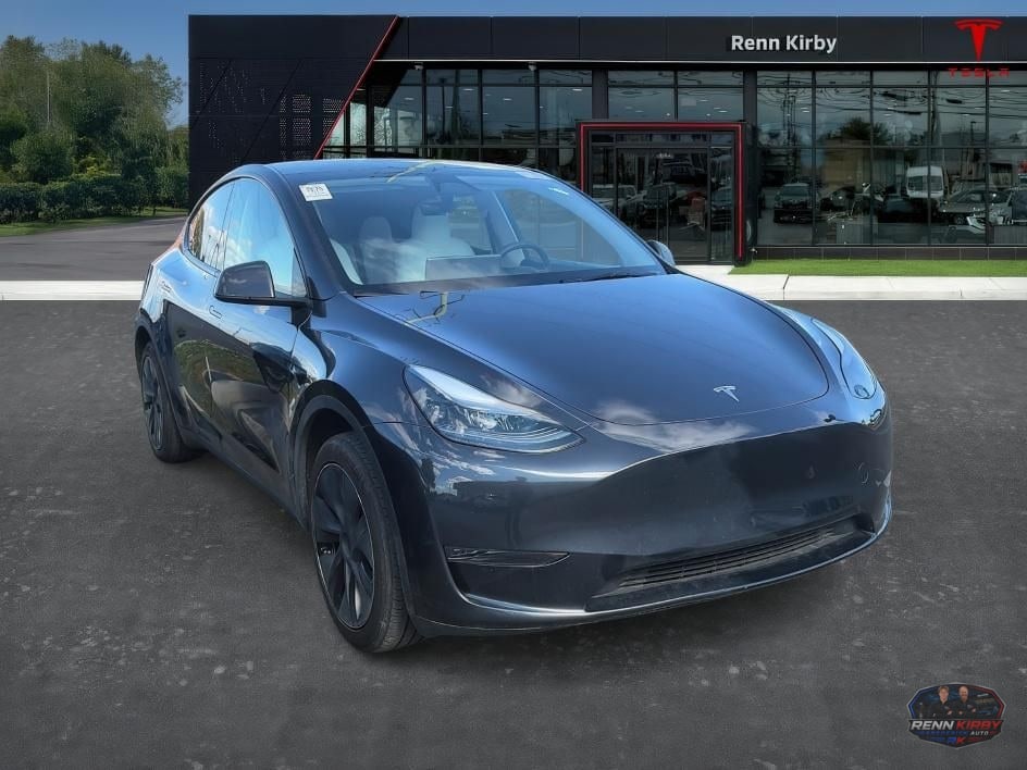 Solid Black 2025 Tesla Model Y SUV / Crossover Rear-Wheel Drive Automatic