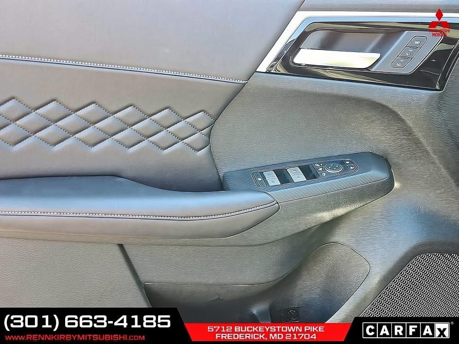 2025 Mitsubishi Outlander Plug-in Hybrid SEL Black Edition - Photo 8