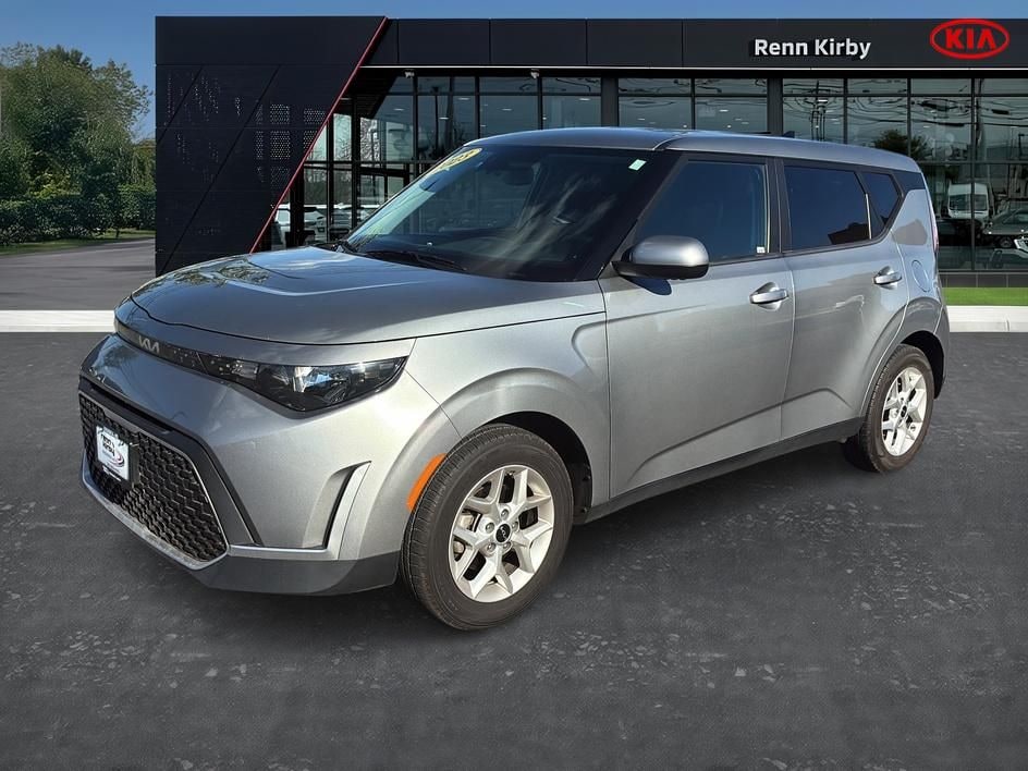 View vehicle photo 6